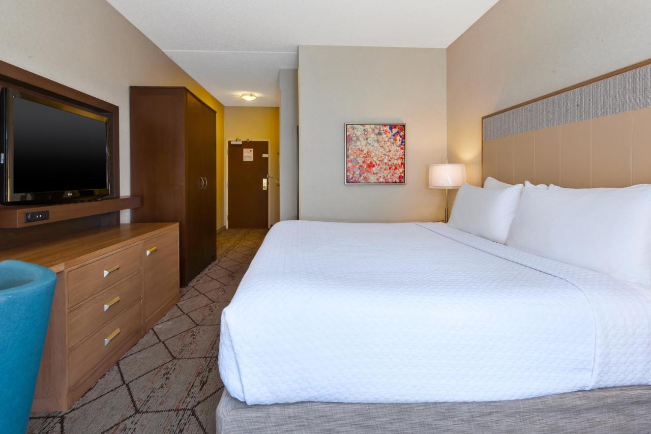 Crowne Plaza Columbus North - Worthington By Ihg Hotel Exterior foto