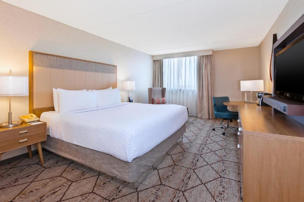 Crowne Plaza Columbus North - Worthington By Ihg Hotel Exterior foto