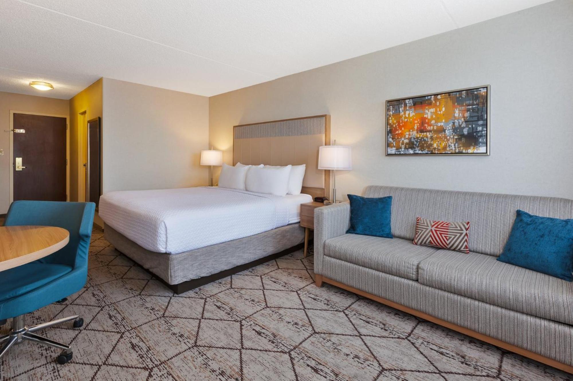 Crowne Plaza Columbus North - Worthington By Ihg Hotel Exterior foto